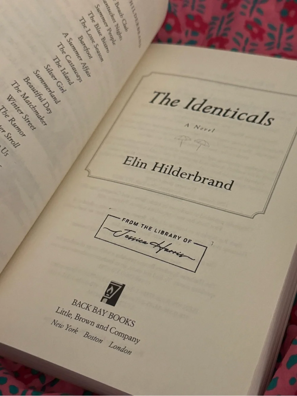 Elin Hilderbrand - The Identicals - *Like New